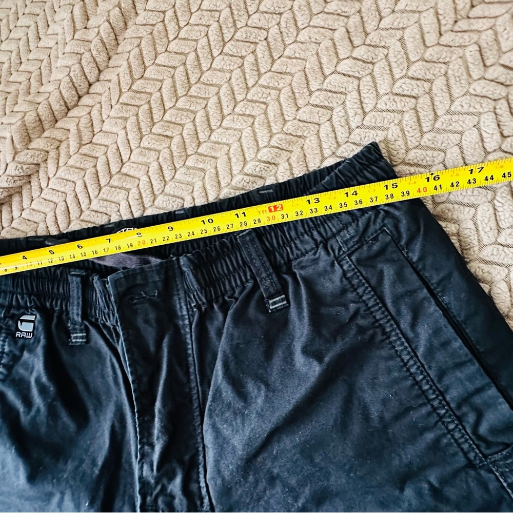 Men's Black Cargo Pants - Picture 5 of 5